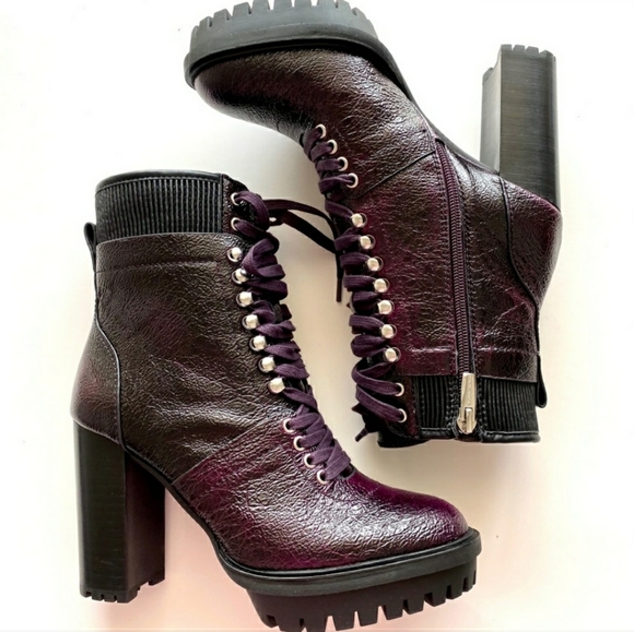 NEW VINCE CAMUTO "ERMANIA" BOOTS - Picture 5 of 16